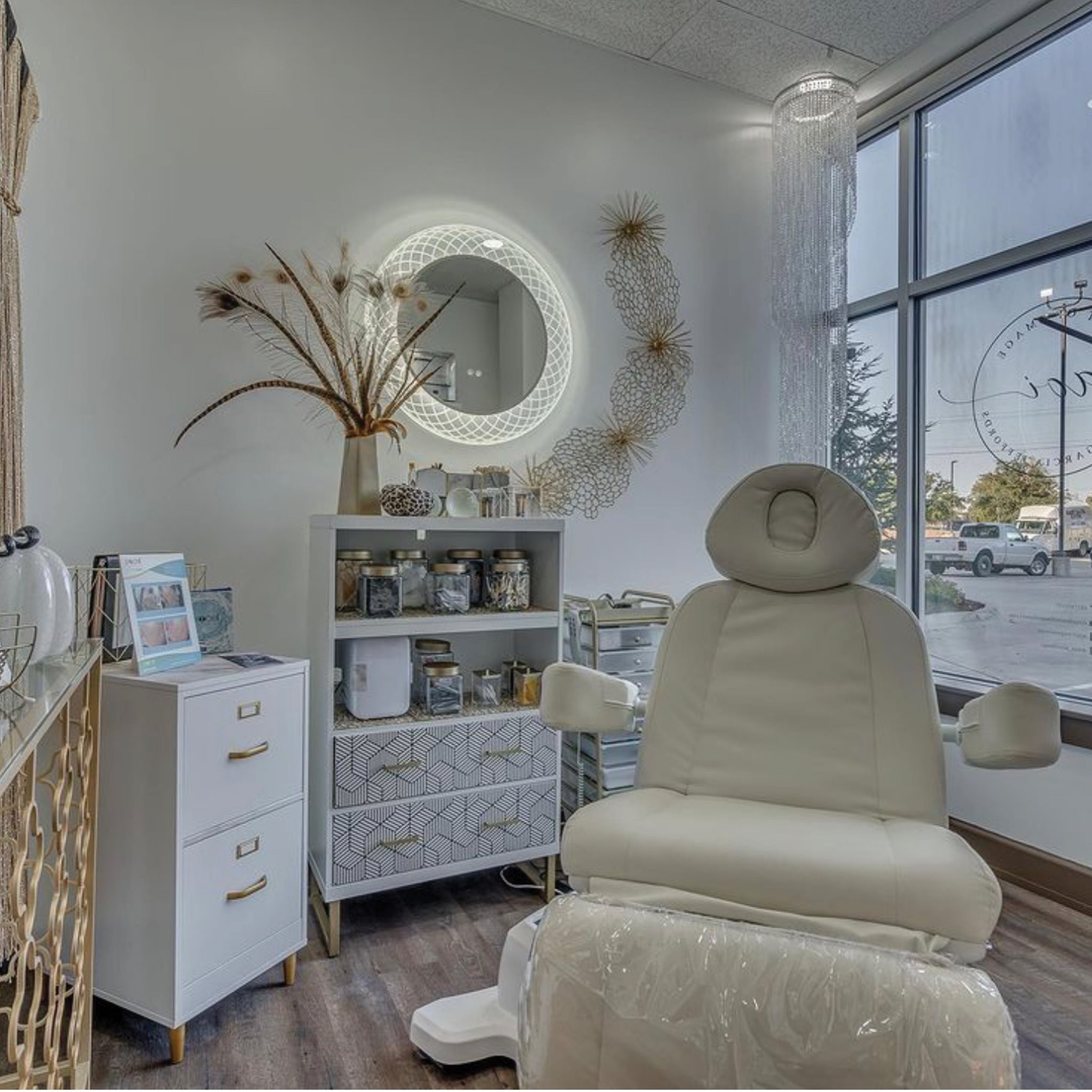 Salons by JC Waterpoint Shopping Center Facebook ad