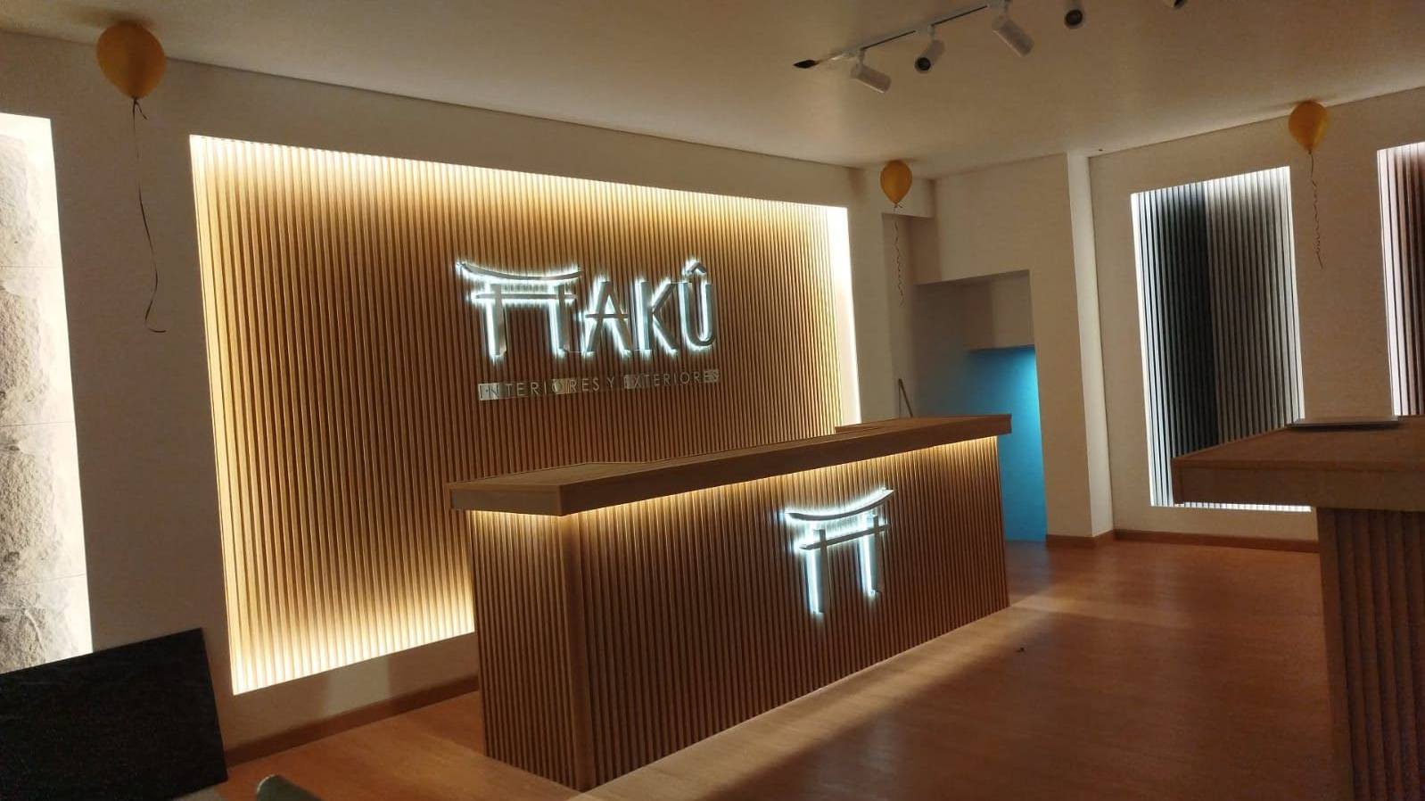 Haku Interiores Facebook ad: Venta e instalación de
