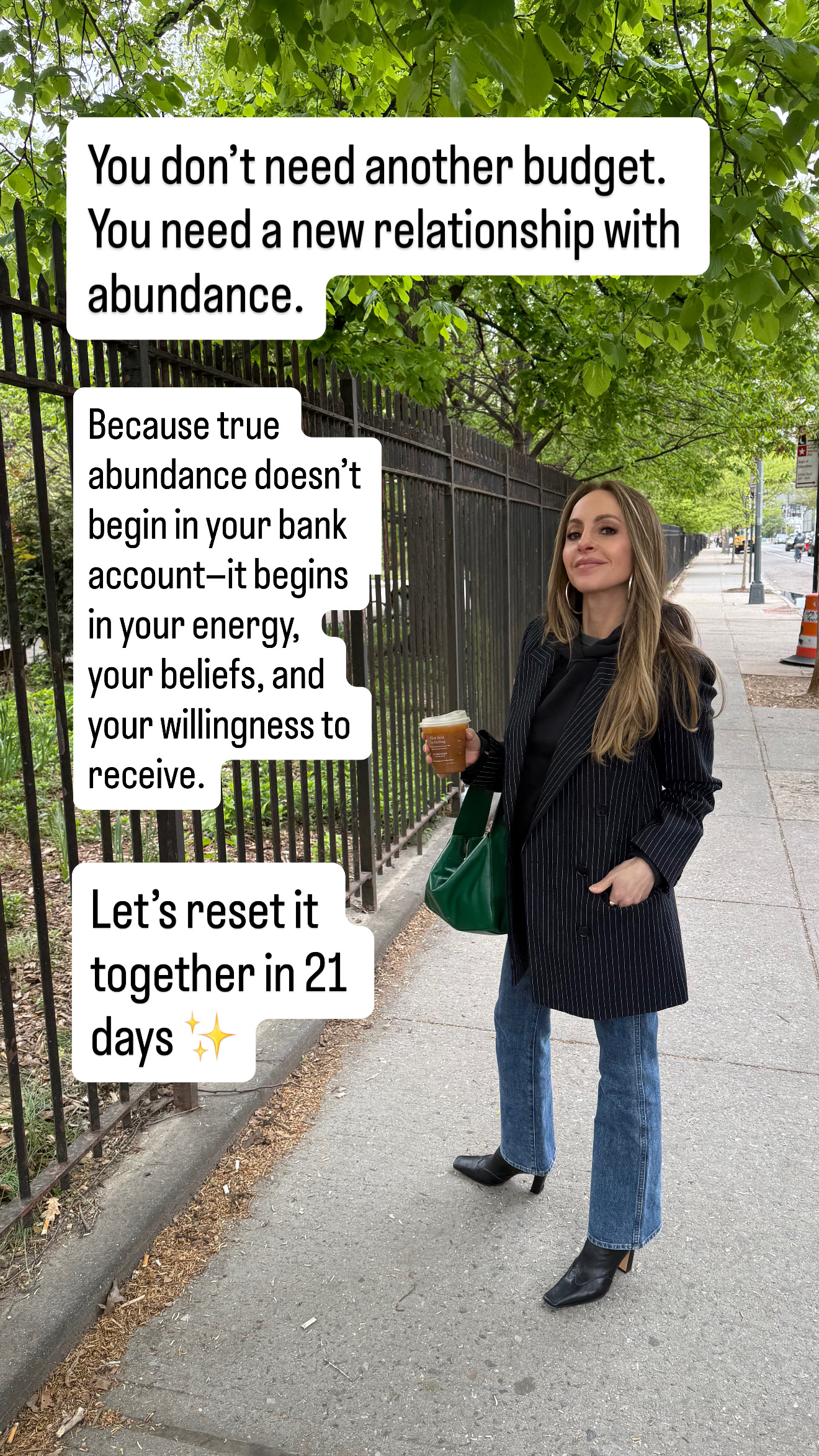 Gabby Bernstein Facebook ad: Join the Abundance Challenge