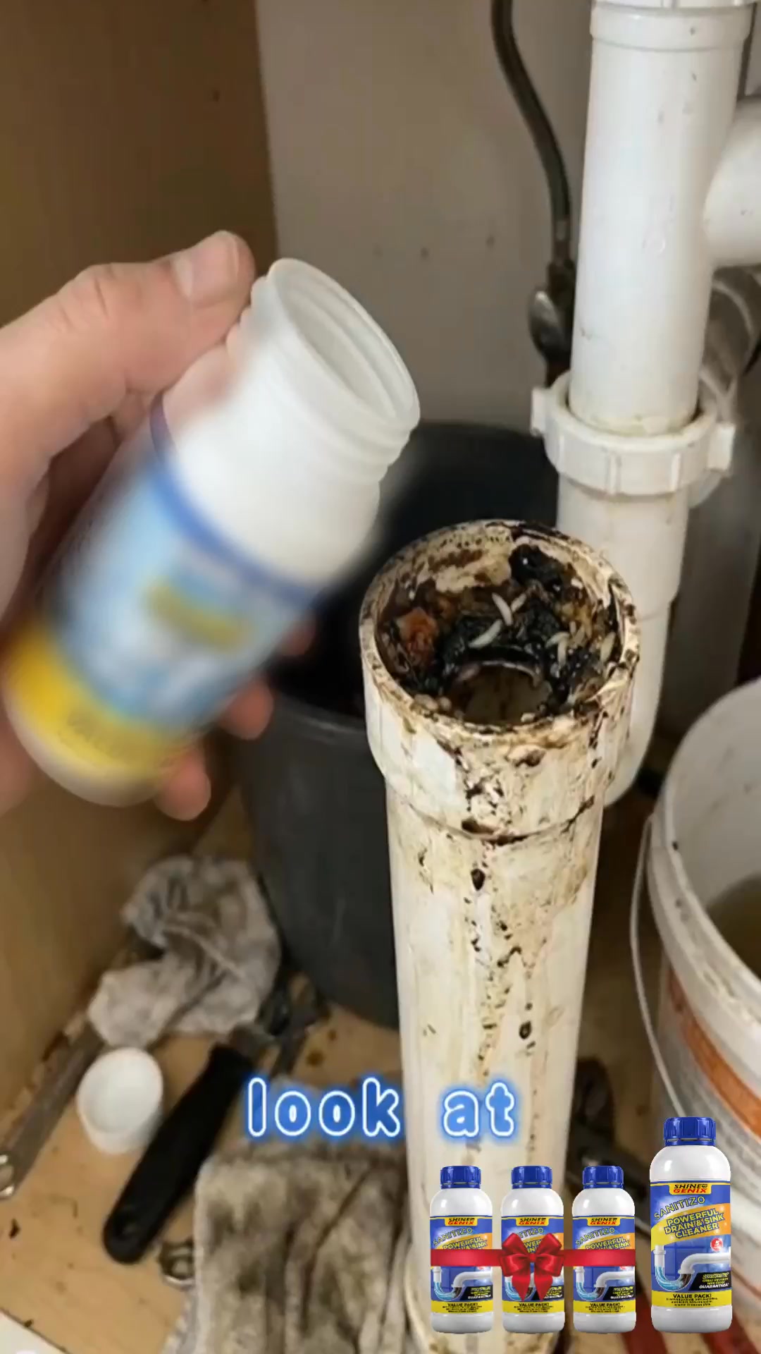 Rocking Deals Facebook ad: Buy 1 Get 3 Free Unclog Pipes in Minutes