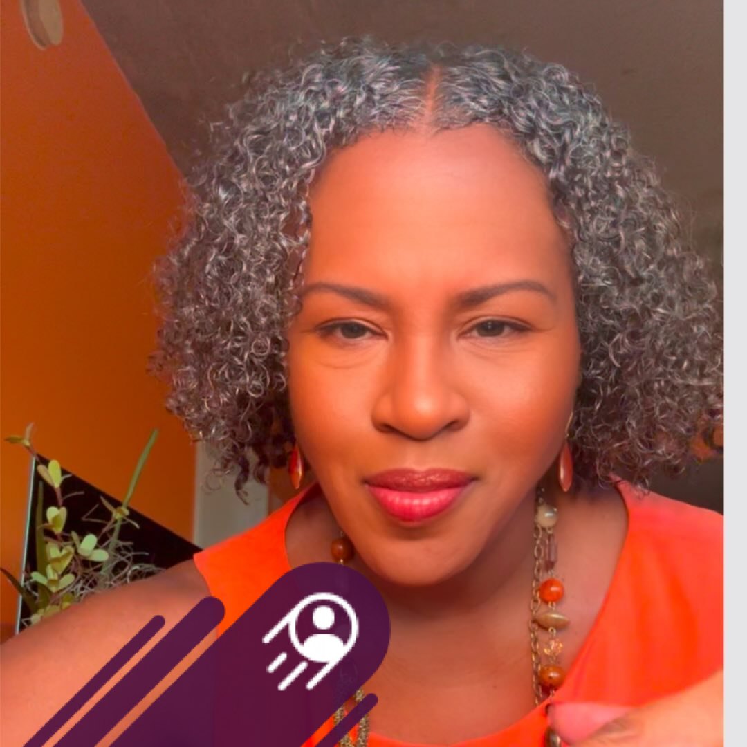 Lisa Roth Facebook ad: Fashion, Jewelry & confidence at any age.
