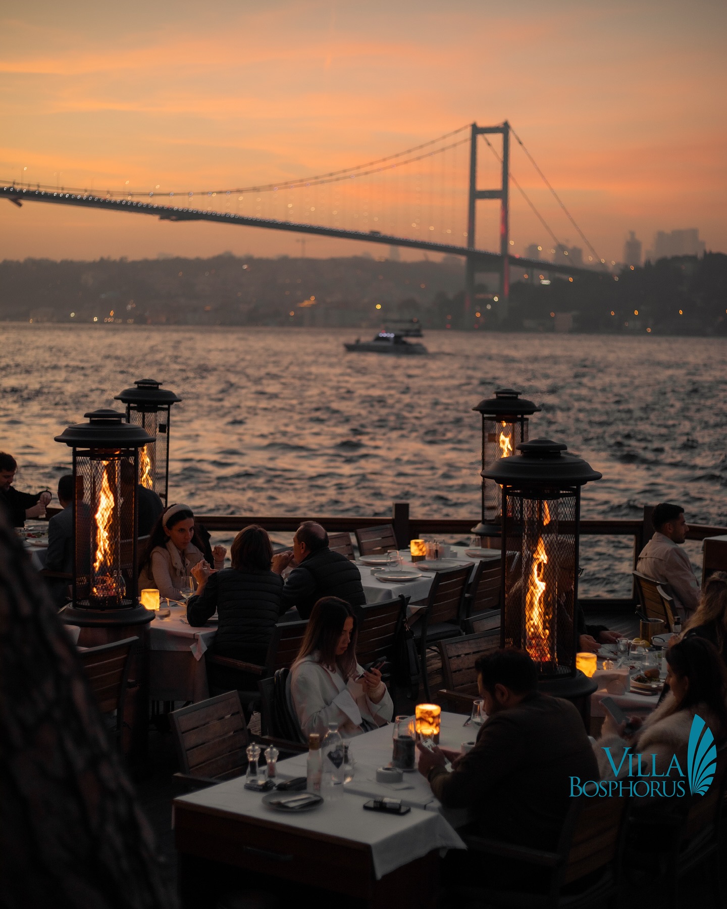 Villa Bosphorus Facebook ad: Villa Bosphorus, Beylerbeyi Boğaz Manzaralı Balık Restaurant