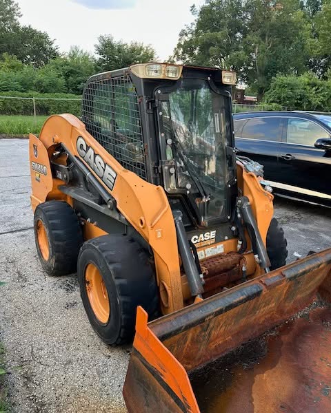 Claude Surratt Facebook ad: 2013 CASE Skid Steer SV 250 4x4, LOW HOURS****, HEATED…