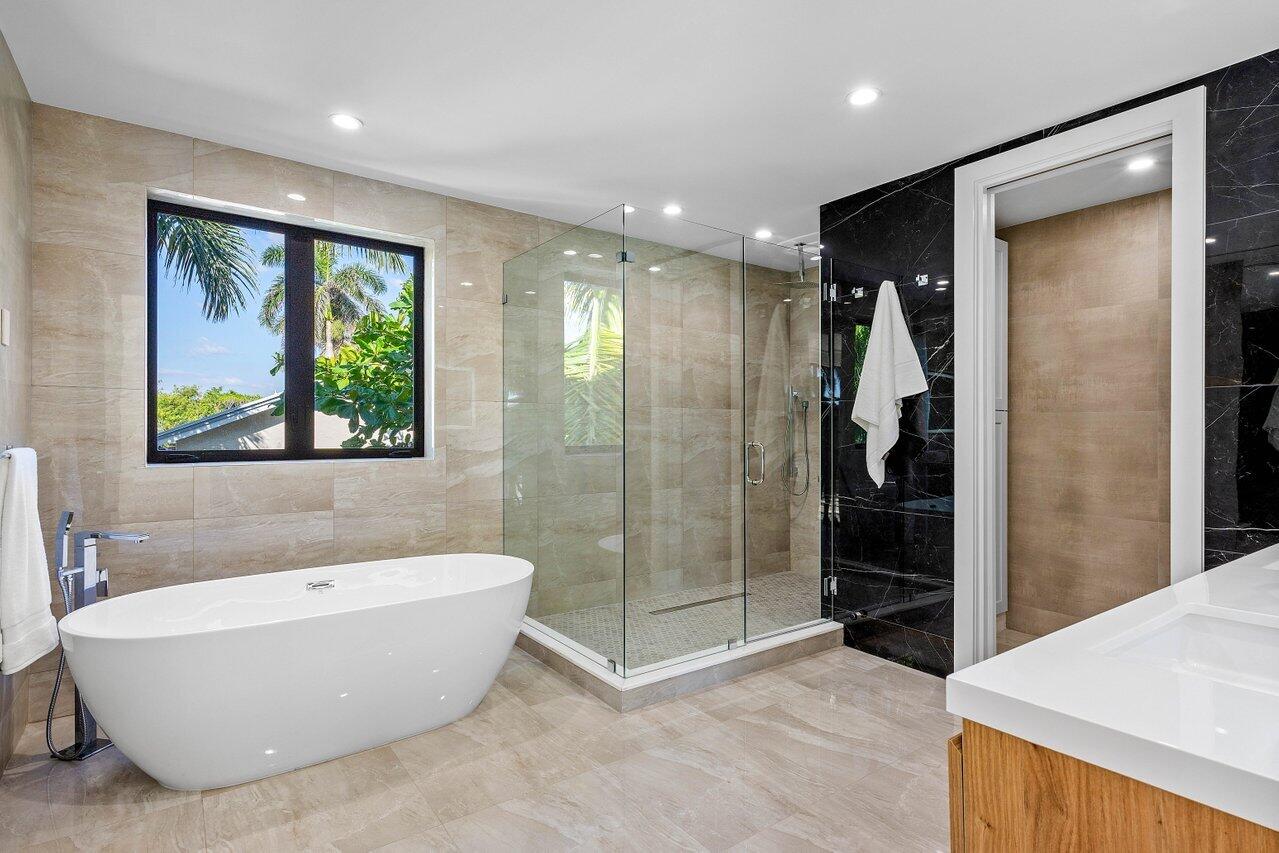 Bathroom Remodel Geeks Facebook ad