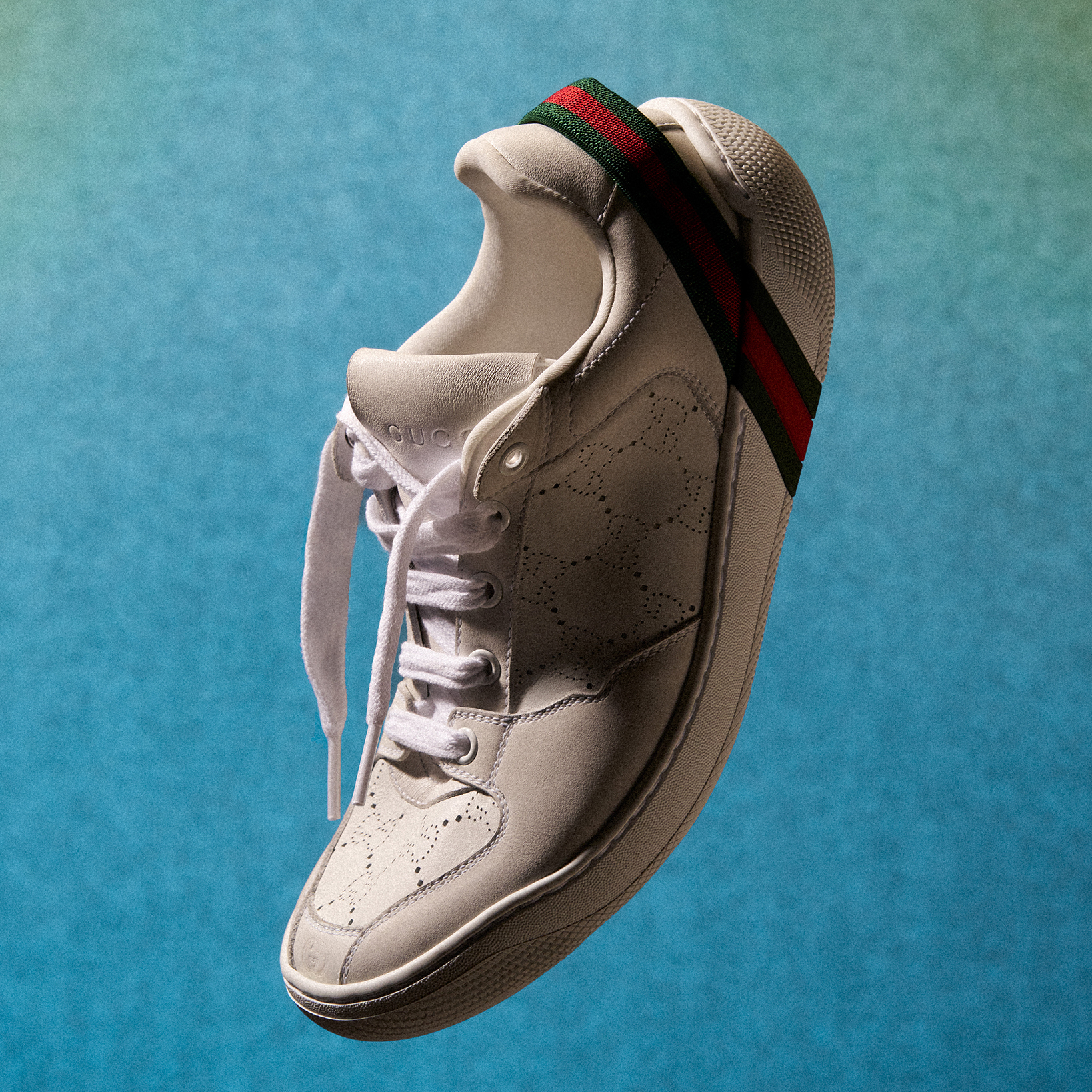 Gucci Facebook ad