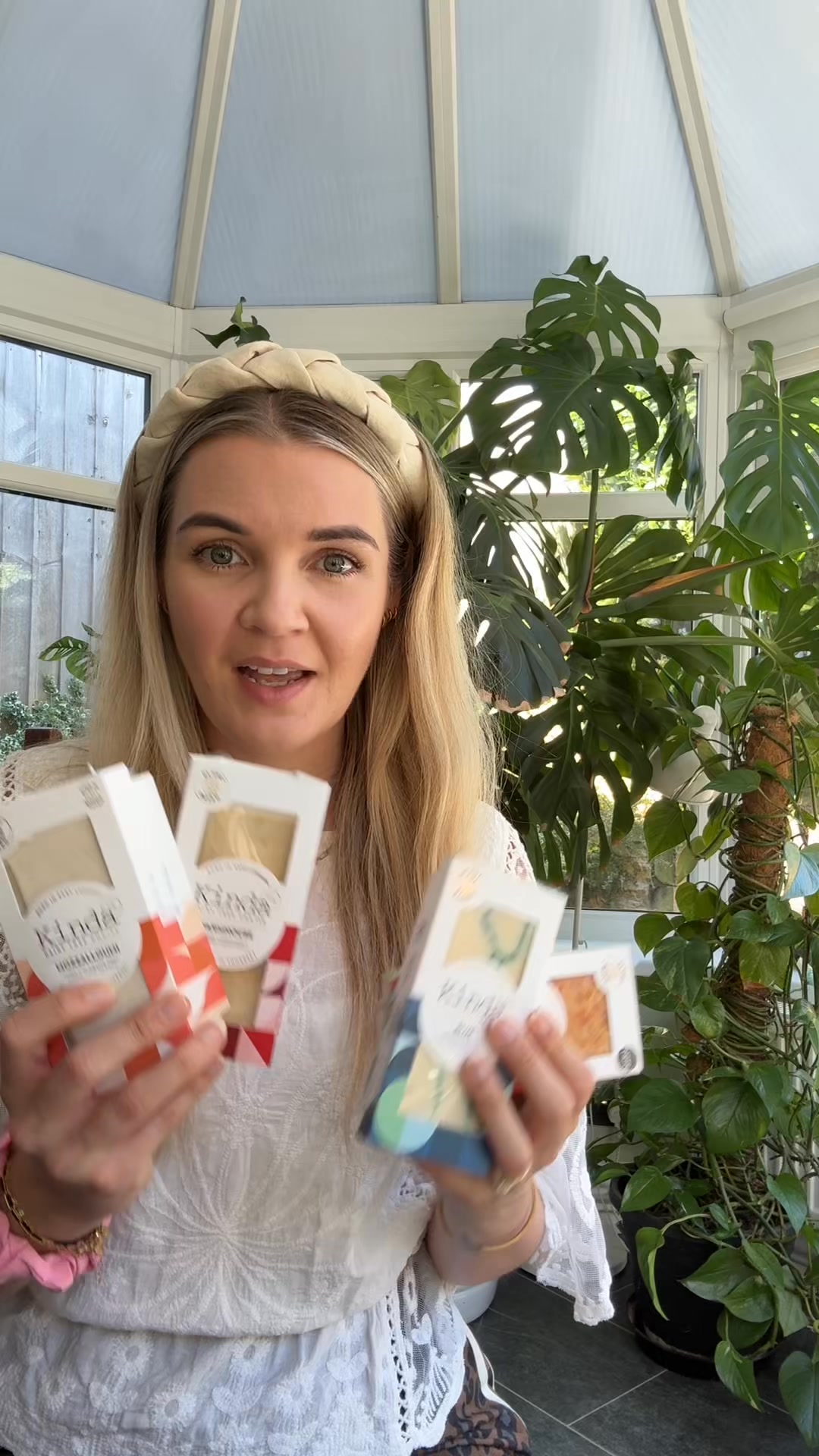 Kinda Co. Facebook ad: I gave up dairy. Not cheese.