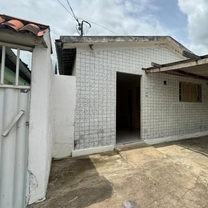 Miguel França Facebook ad: 2 quartos 1 banheiro Casa