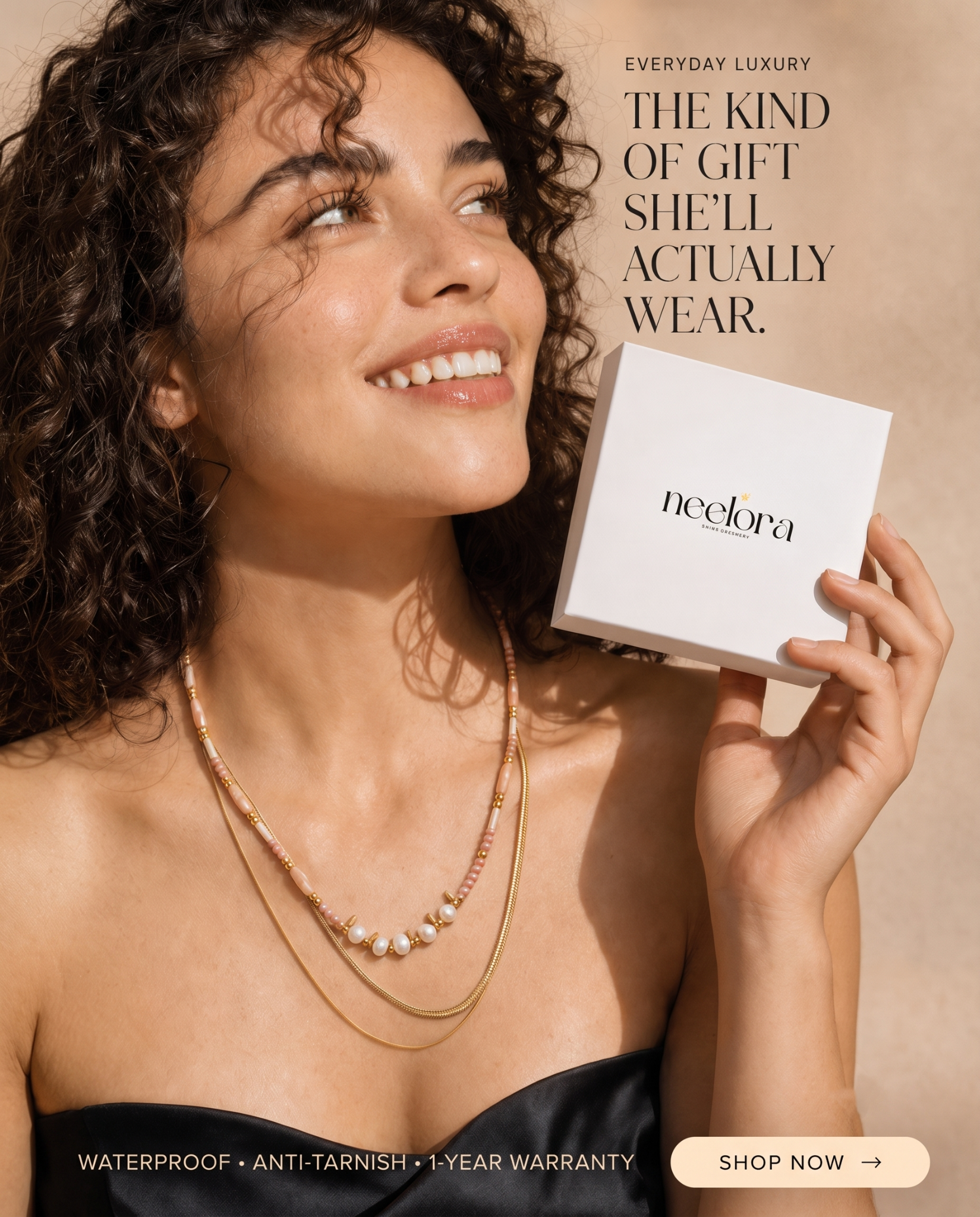 Neelorajewels Facebook ad: Not every gift becomes a favourite.