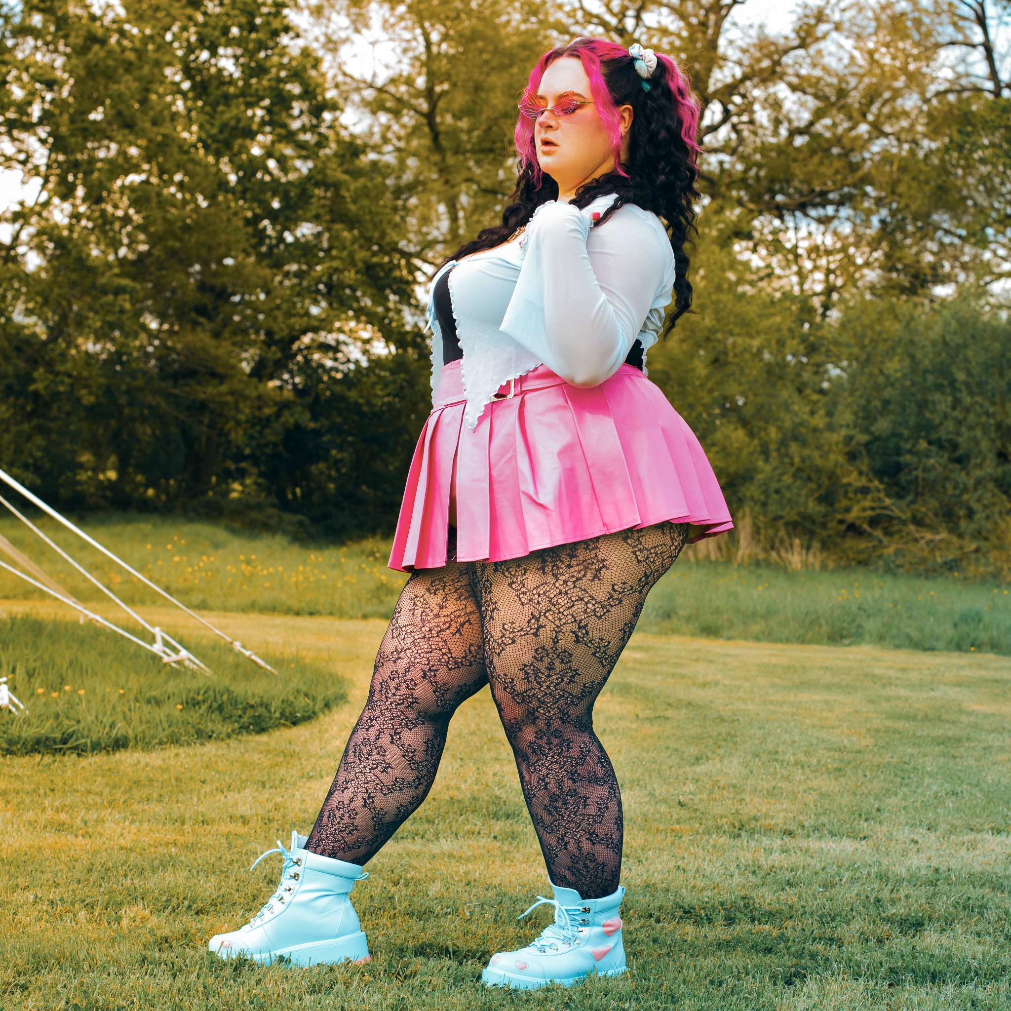 Snag Tights Facebook ad