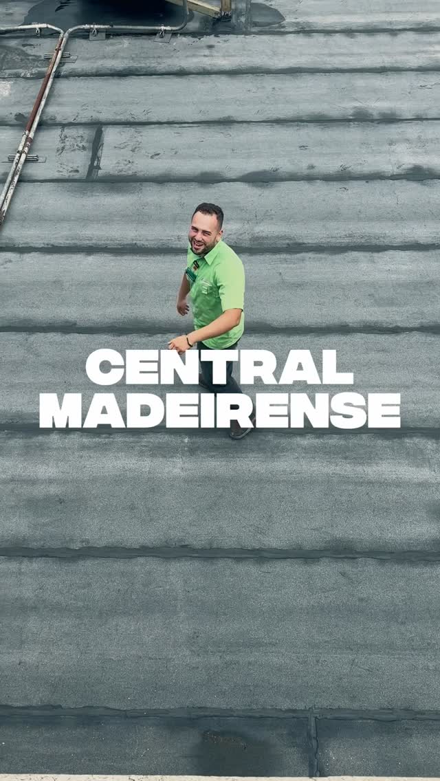 Imperlider Facebook ad: Confíale tu techo a verdaderos especialistas.