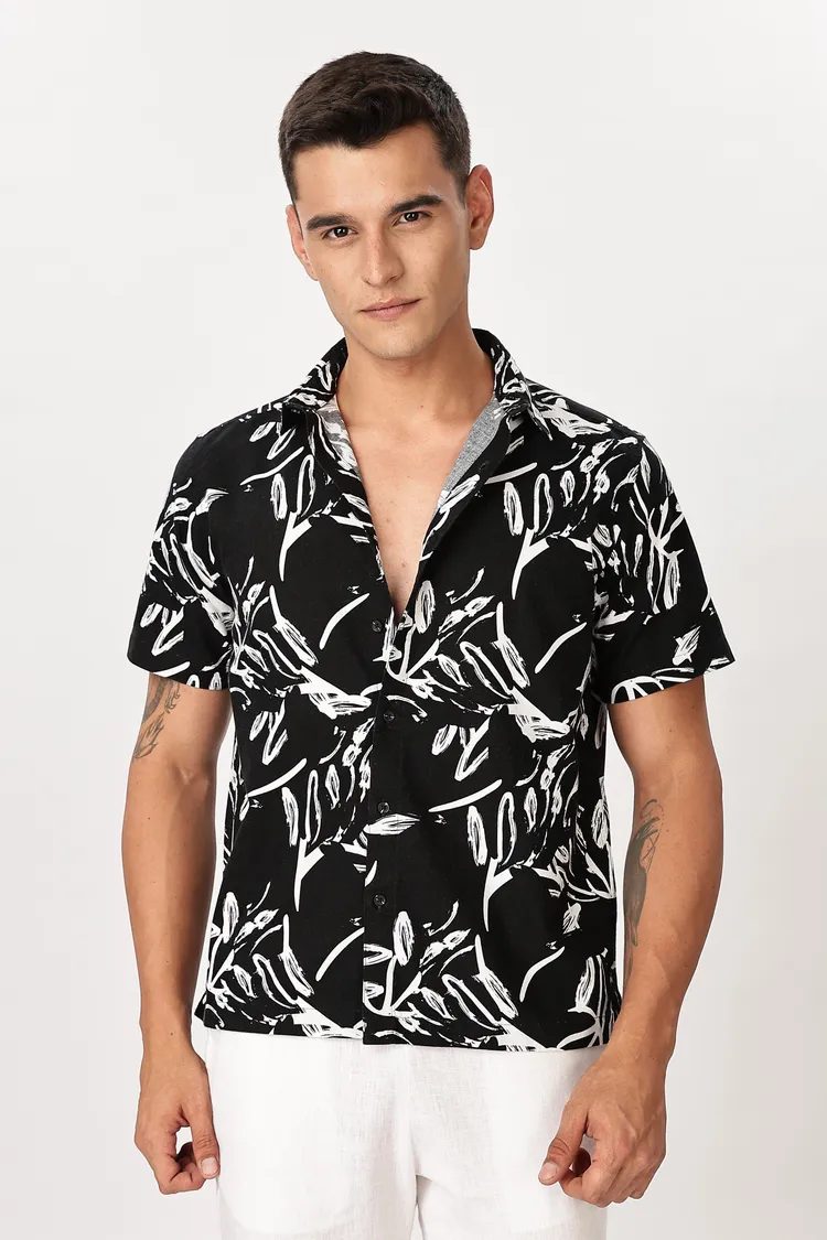 KNOT - 60 Mins Fashion Delivery Facebook ad