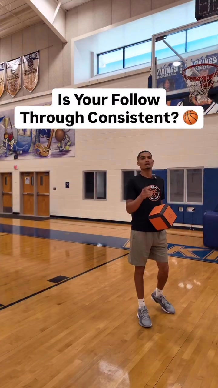 FORM Basketball Facebook ad: Train Like a Pro, with FORM!
