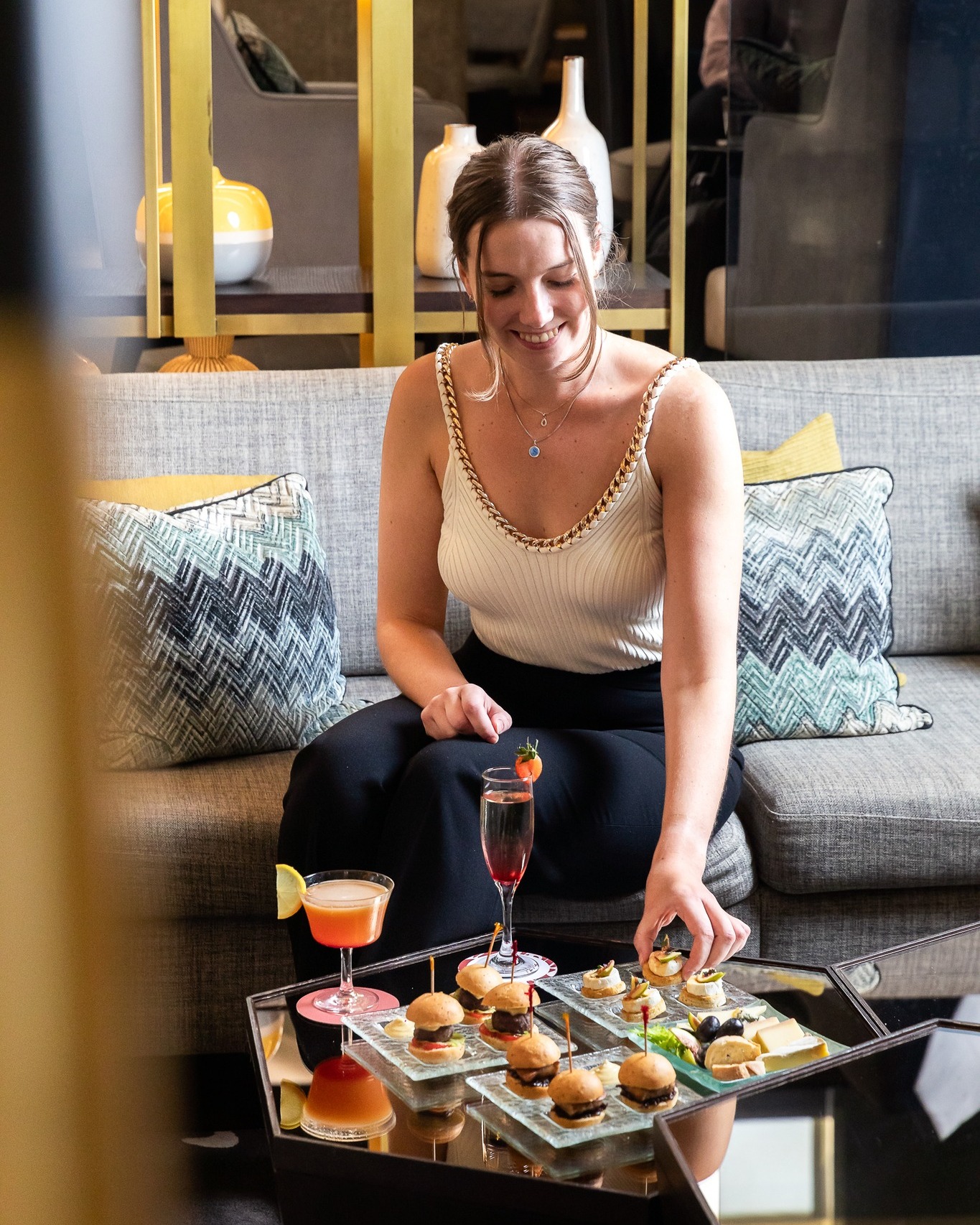 Le Méridien Dubai Hotel & Conference Centre Facebook ad: Savour the Good Life!