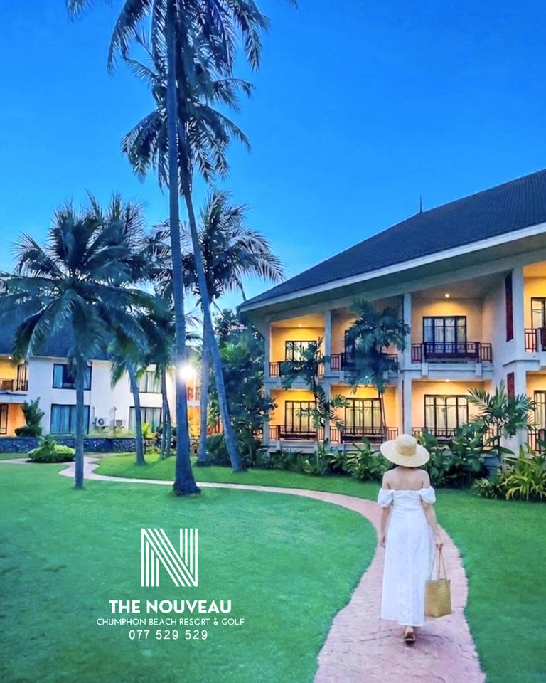 The Nouveau Chumphon Beach Resort & Golf Facebook ad: หลีกหนีความวุ่นวาย มาปล่อยใจให้ธรรมชาติโอบกอด…