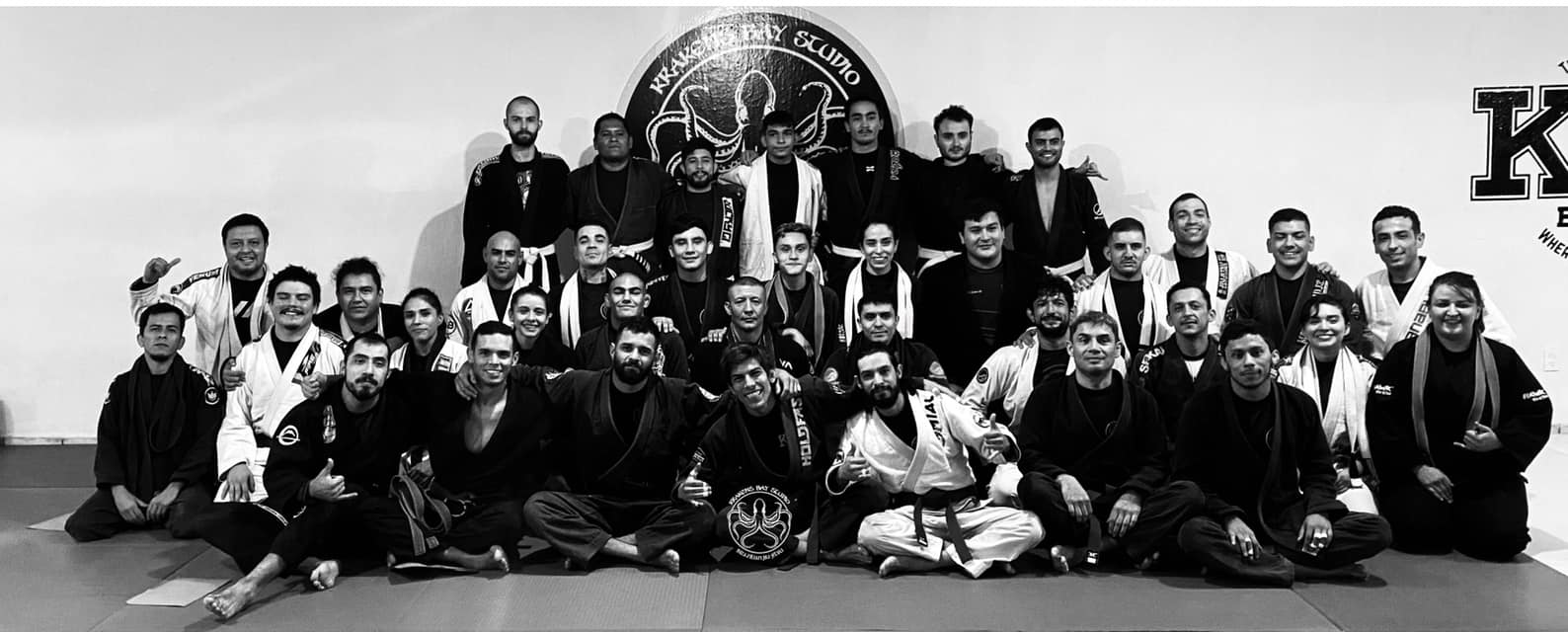Kraken's Bay Studio / Brazilian Jiu-jitsu Facebook ad: Kraken's Bay Studio es una escuela de Jiujitsu…