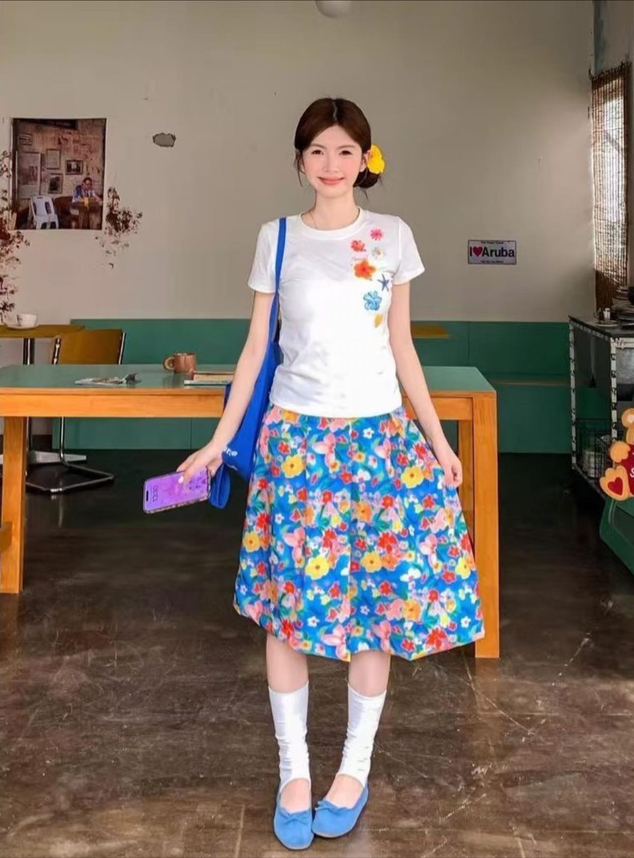 ป้ายยารัวๆ Facebook ad: กระโปรงทรงเอพิมพ์ลายดอกไม้สีฟ้า ดีไซน์หวานละมุนสไตล์เกาหลี…