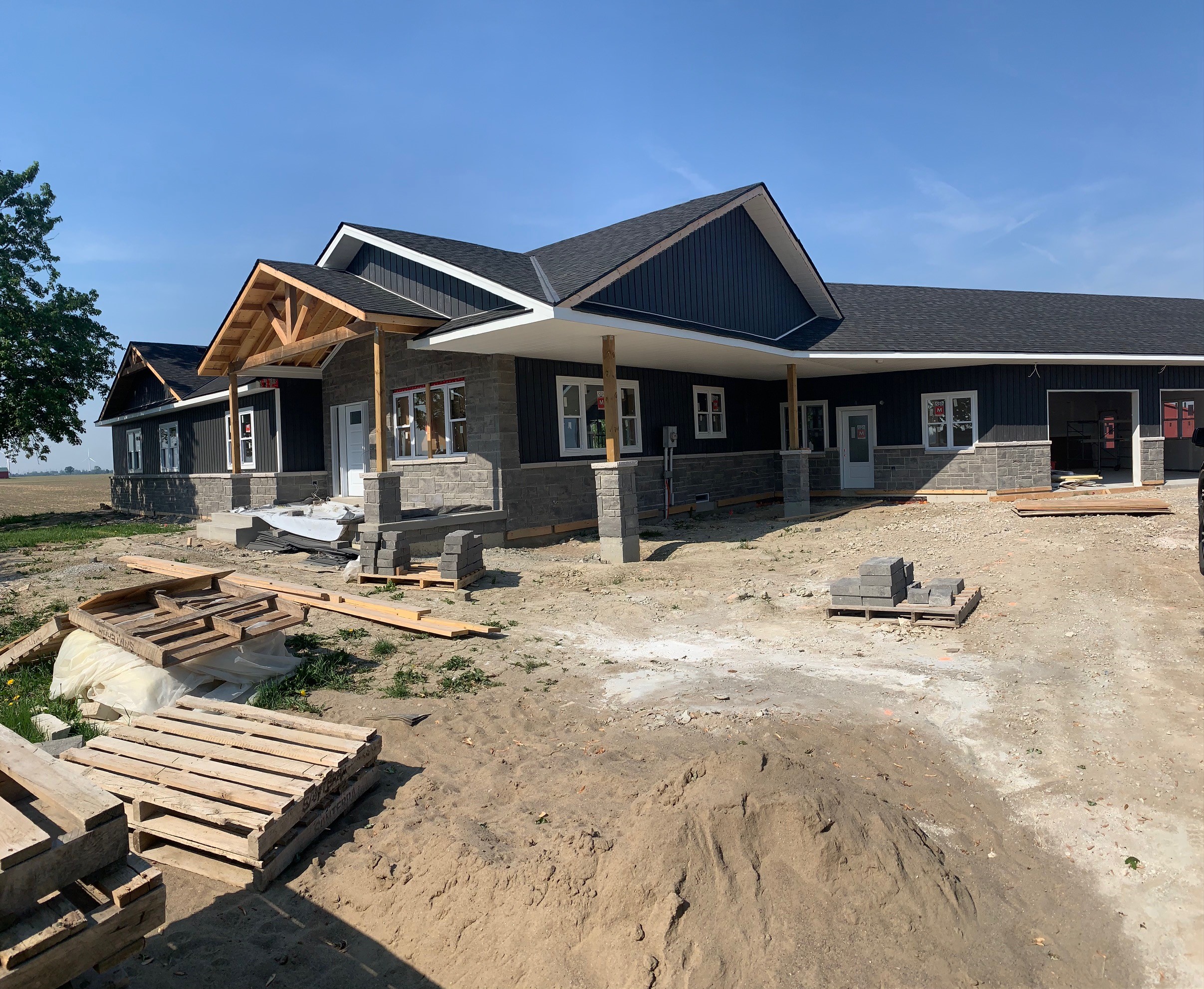 Arcus Contracting and Design LTD. Facebook ad