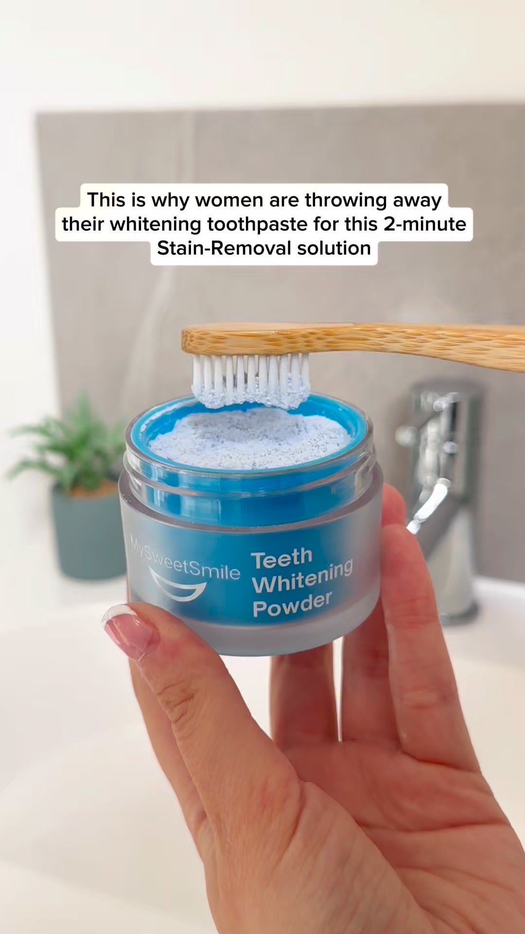 My Sweet Smile Facebook ad: Toothpaste Cleans. This Powder Whitens