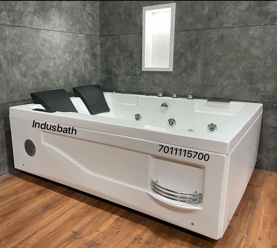 Jacuzzi Bathtub Facebook ad