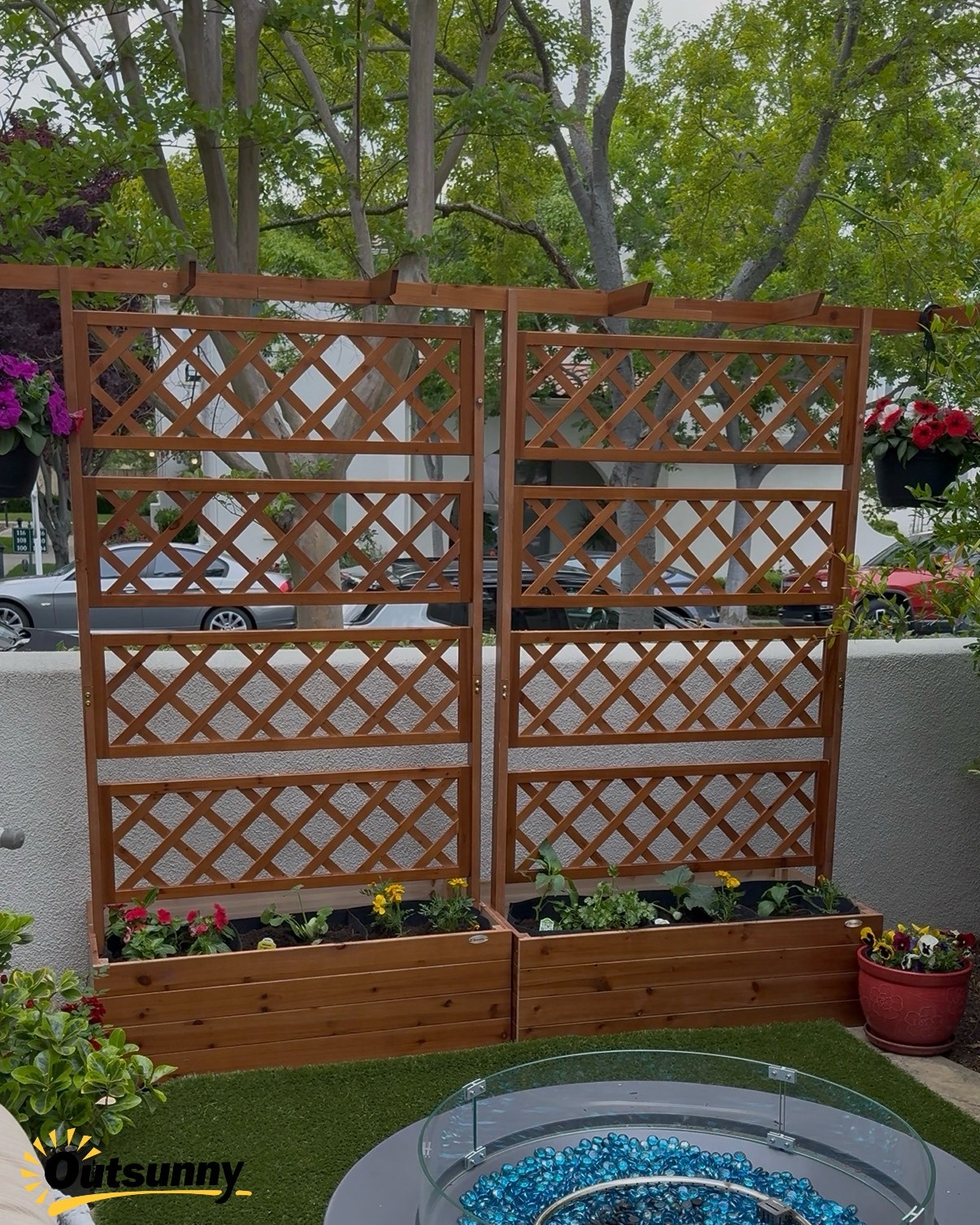 Outsunny Facebook ad: Backyard chaos? Not anymore