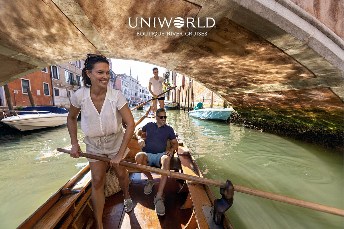 TravelPulse Facebook ad: Do As the Locals Do