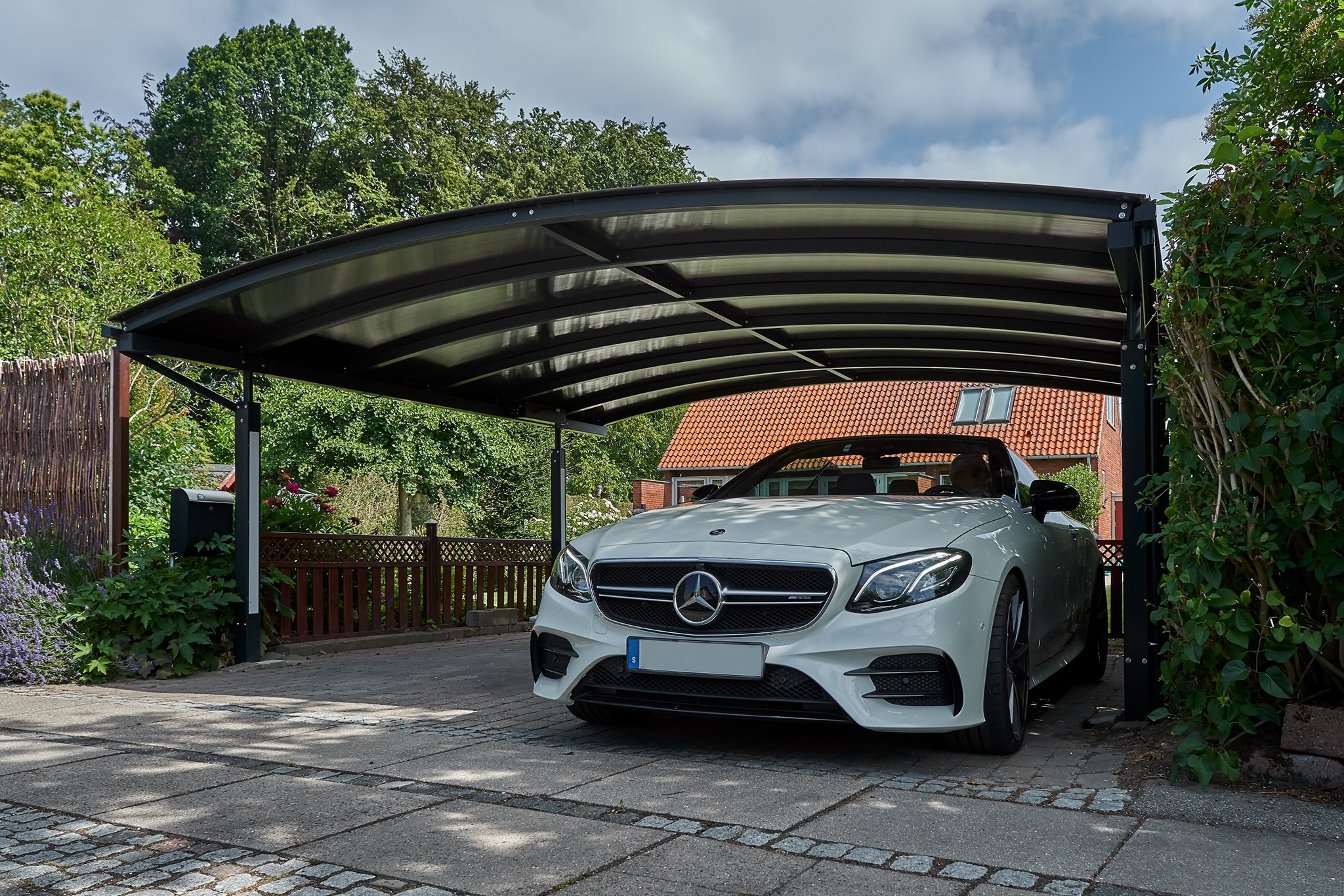 Allview Carporte Facebook ad: DANMARKS BEDSTE KUNDEANMELDELSER PÅ STÅL CARPORTE