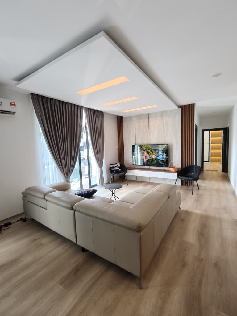 Jackson Lim - PropNex Sarawak Facebook ad: Rare unit Condominium @ Prime Location Jalan Song…