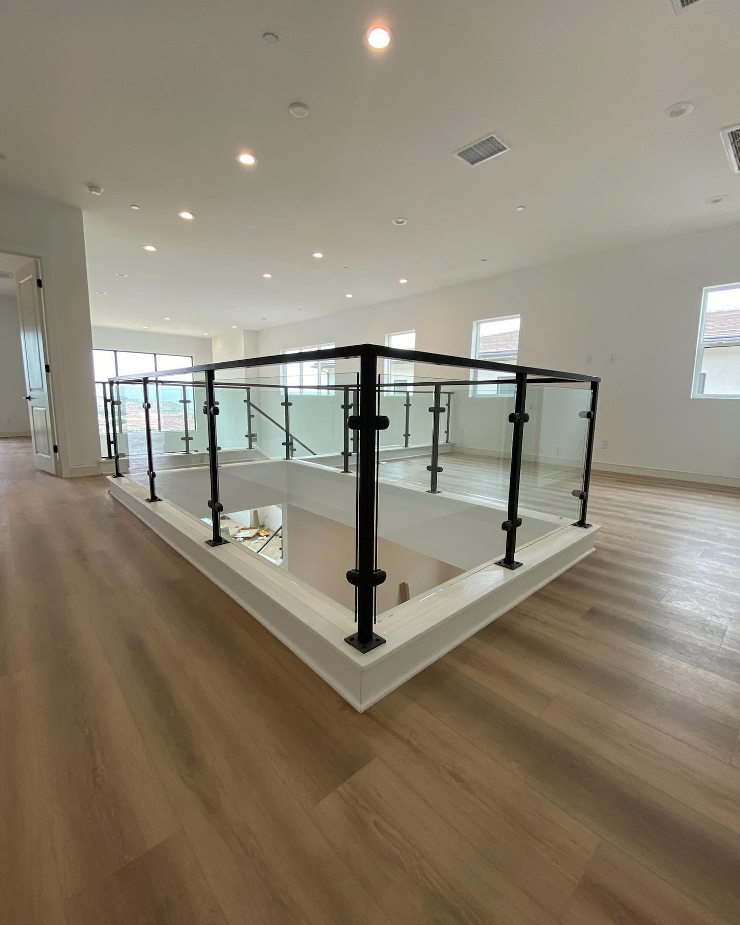 Humberto's Flooring Facebook ad