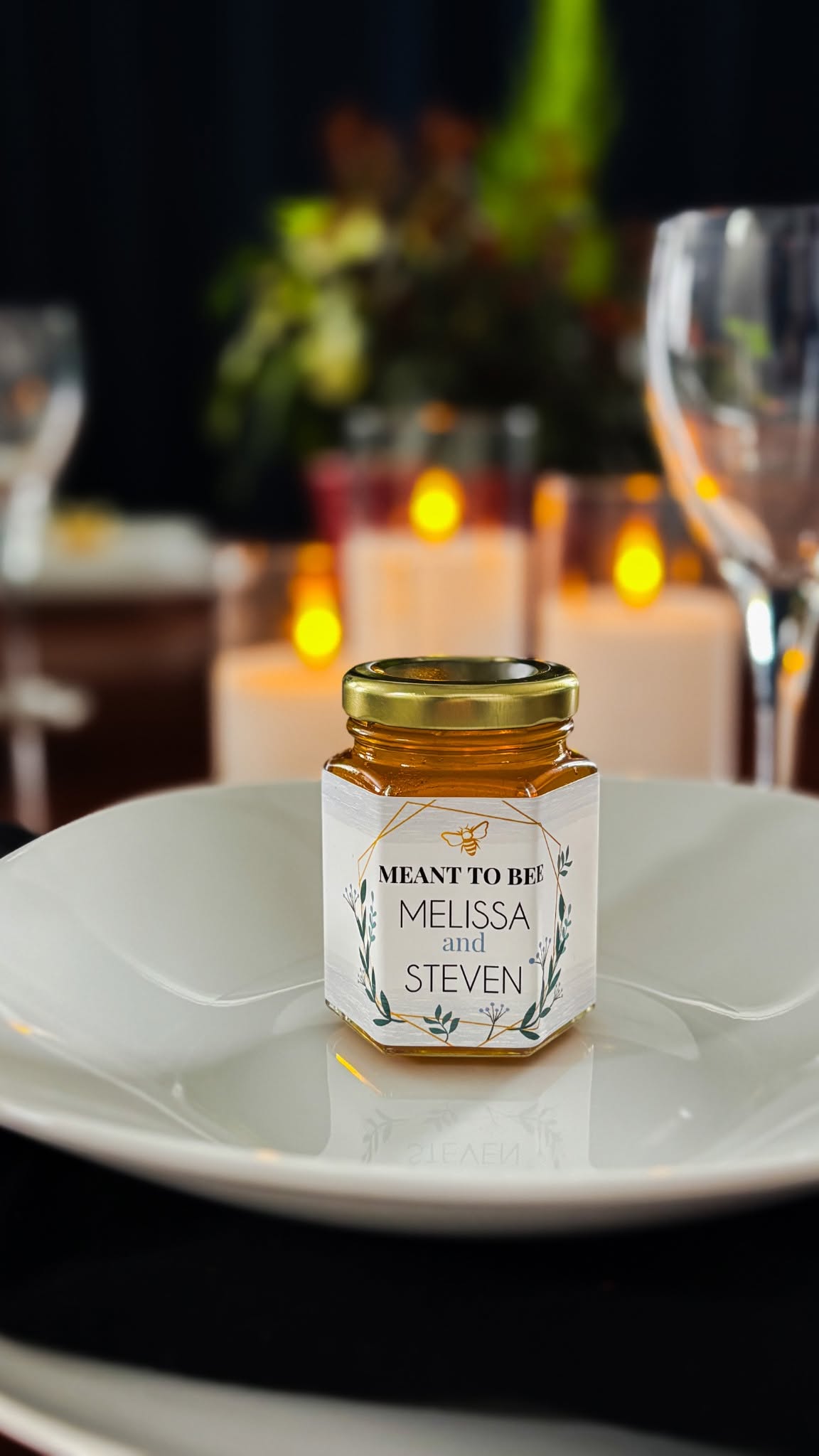 The Honey Jar Facebook ad: A Sweet Favor for your Sweet Day
