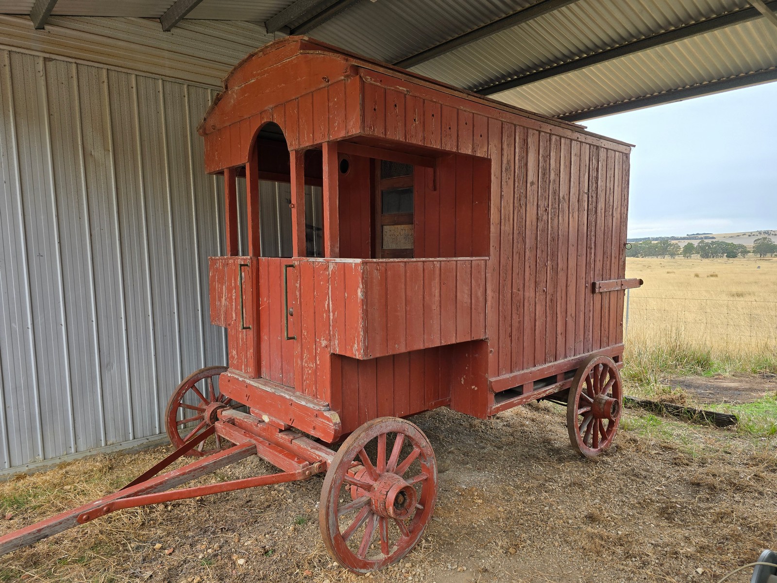 Paul Roberts Auctions Facebook ad