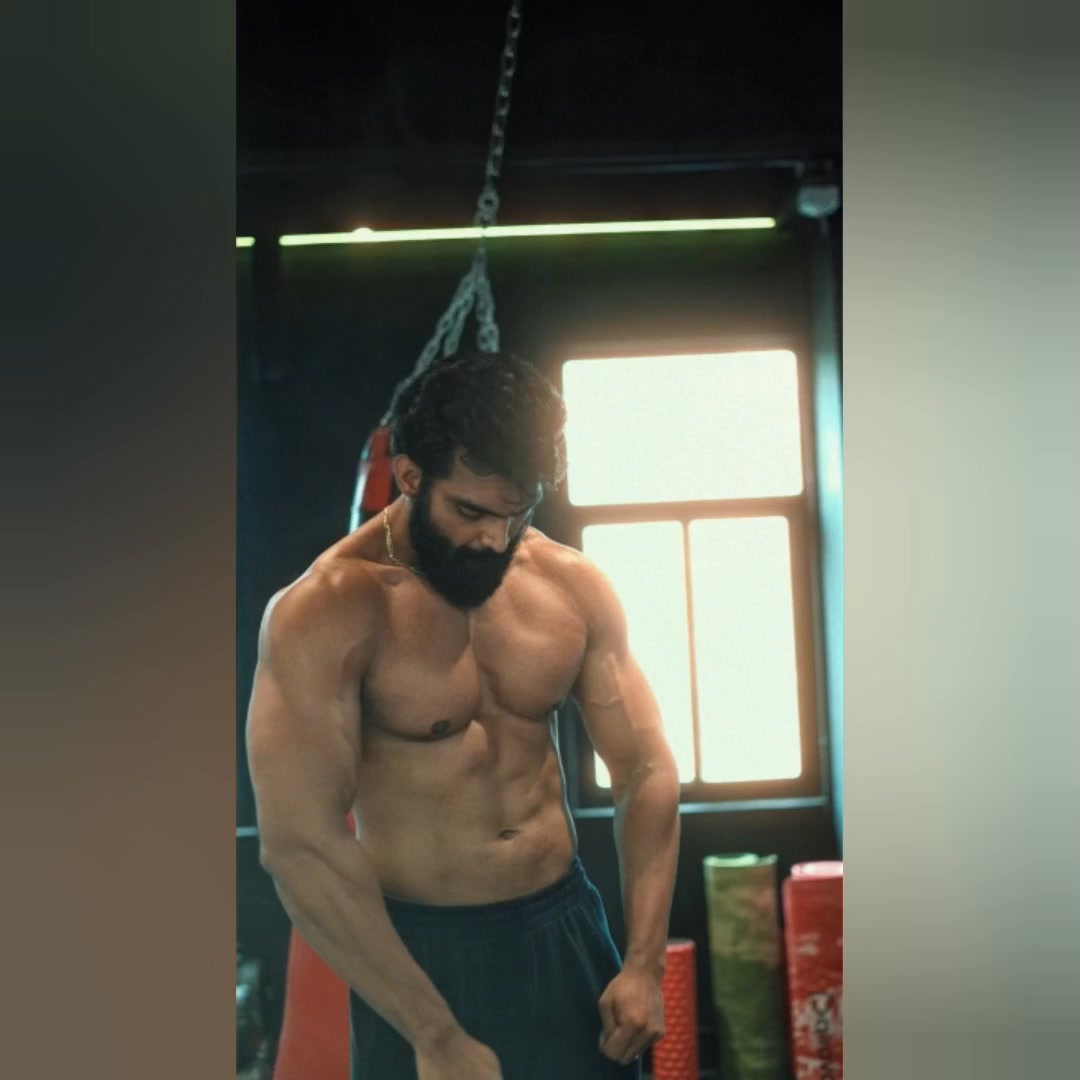Big Flex Facebook ad