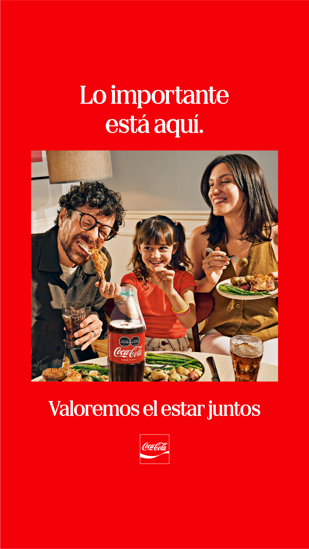 Coca-Cola Facebook ad: Coca-Cola = Buenos momentos
