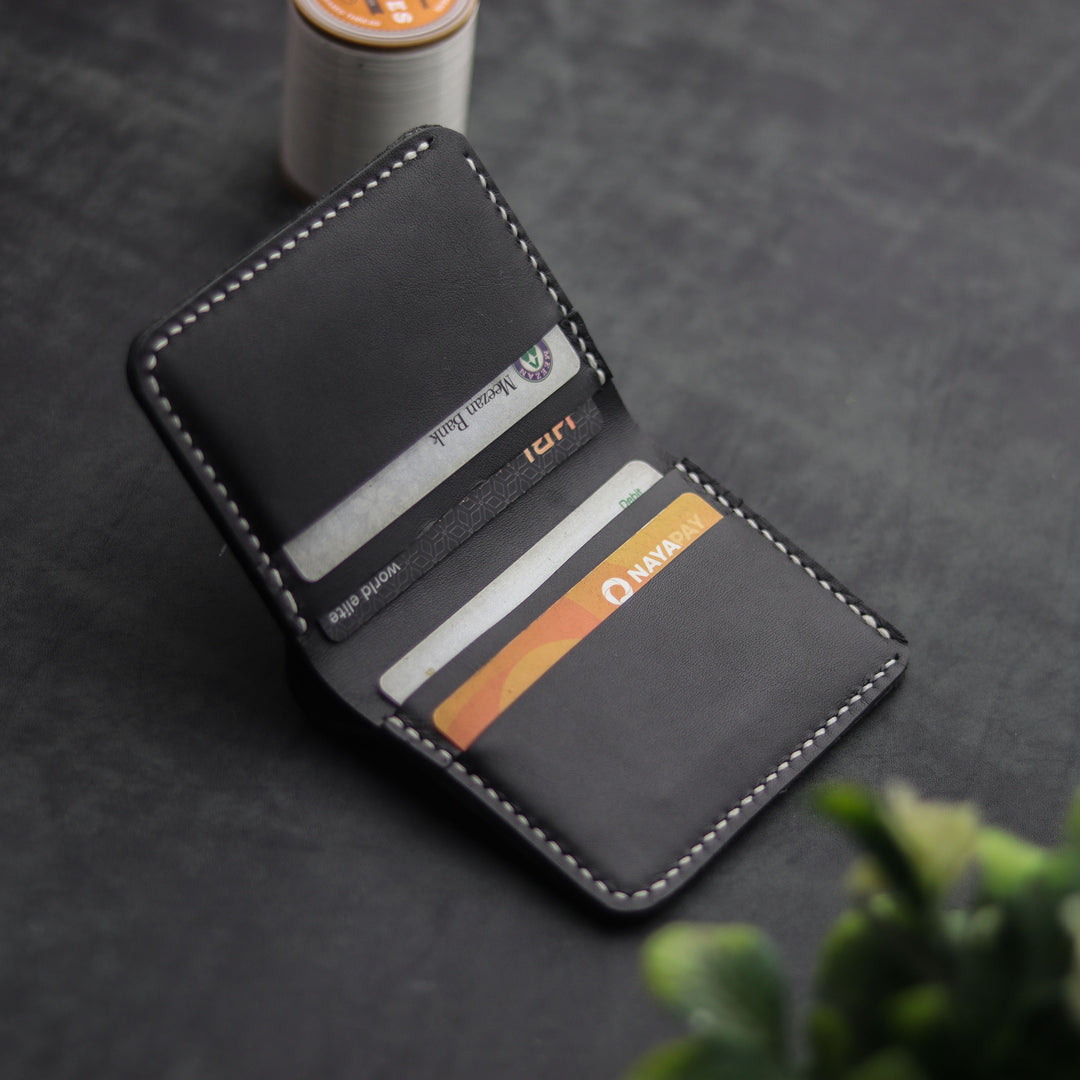 Grip Leather Goods Facebook ad: Weekly Sale is Live