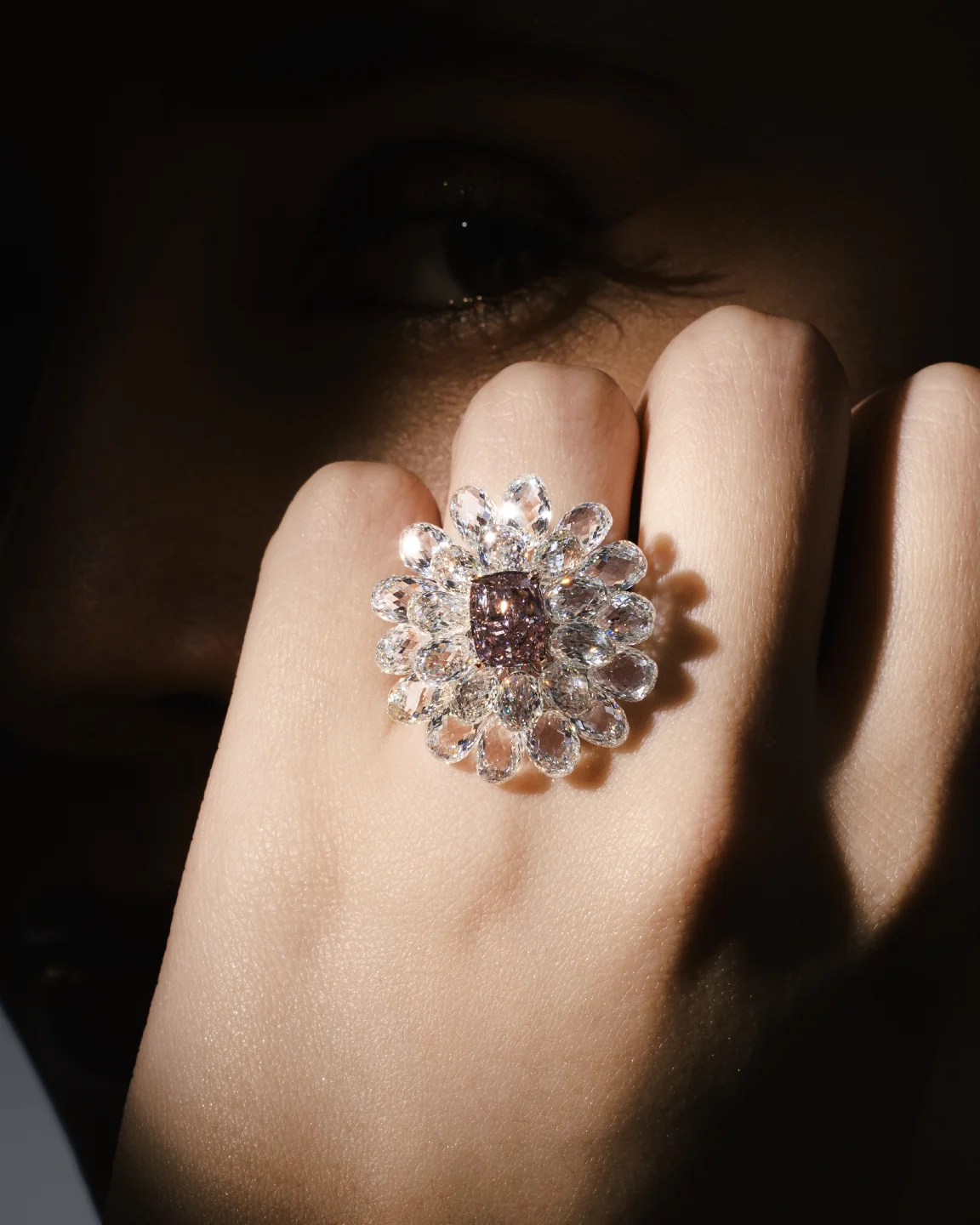 DiA Precious Jewellery Facebook ad: A jewel inspired by the hour when day…
