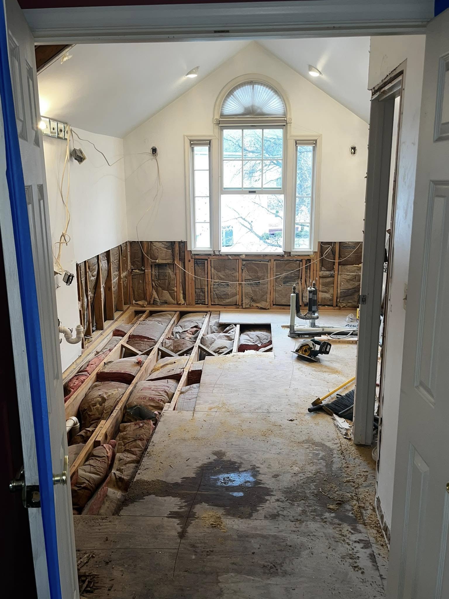 Siege Construction Services Facebook ad: Bathroom & Kitchen Remodels Done Right