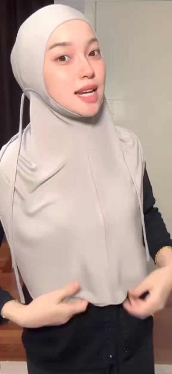The Cat Outfit Facebook ad: Baru pakai sekali, terus tak nak tukar inner lain