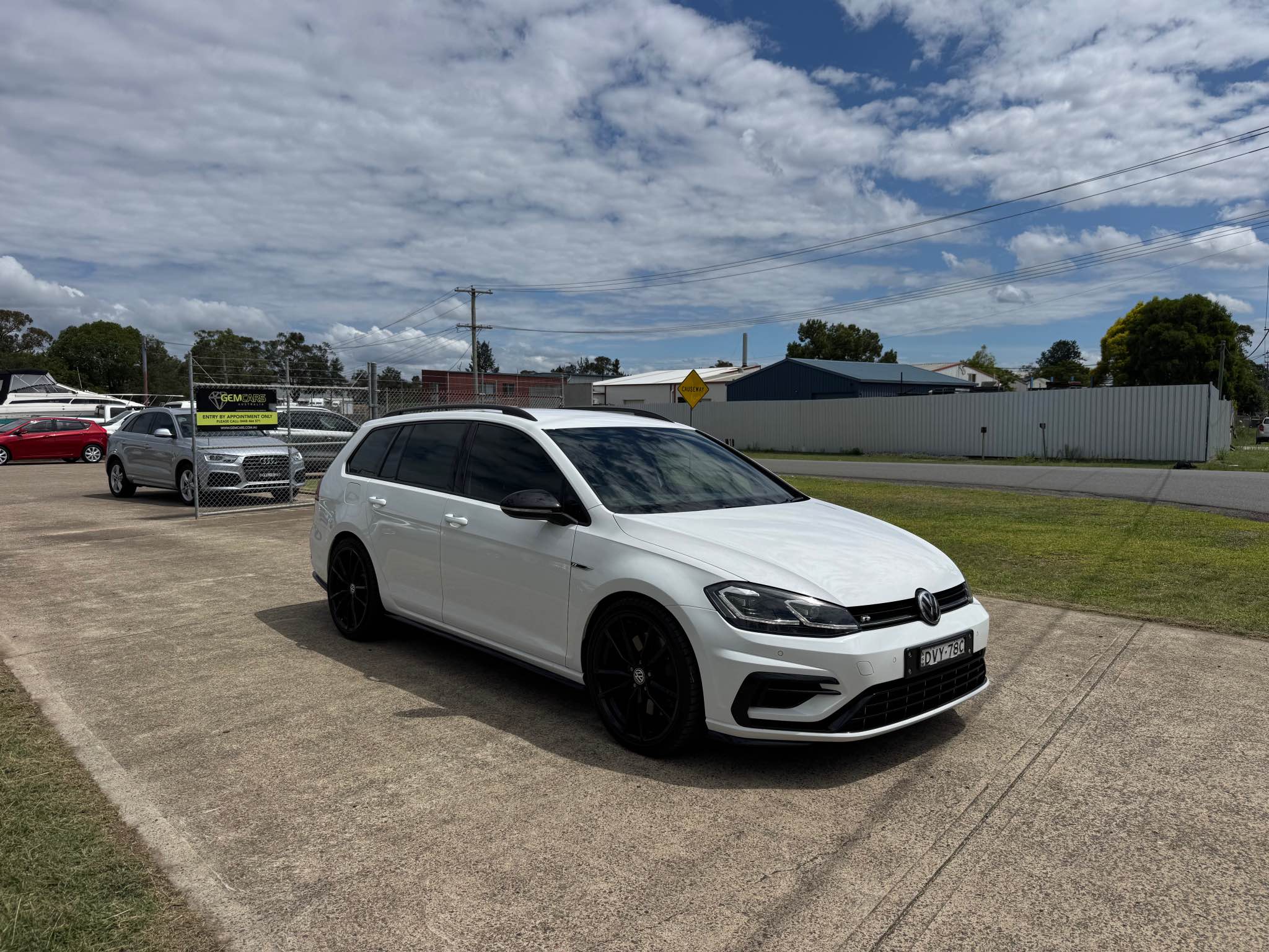 Glynn Elliott Facebook ad: 2017 Volkswagen Golf