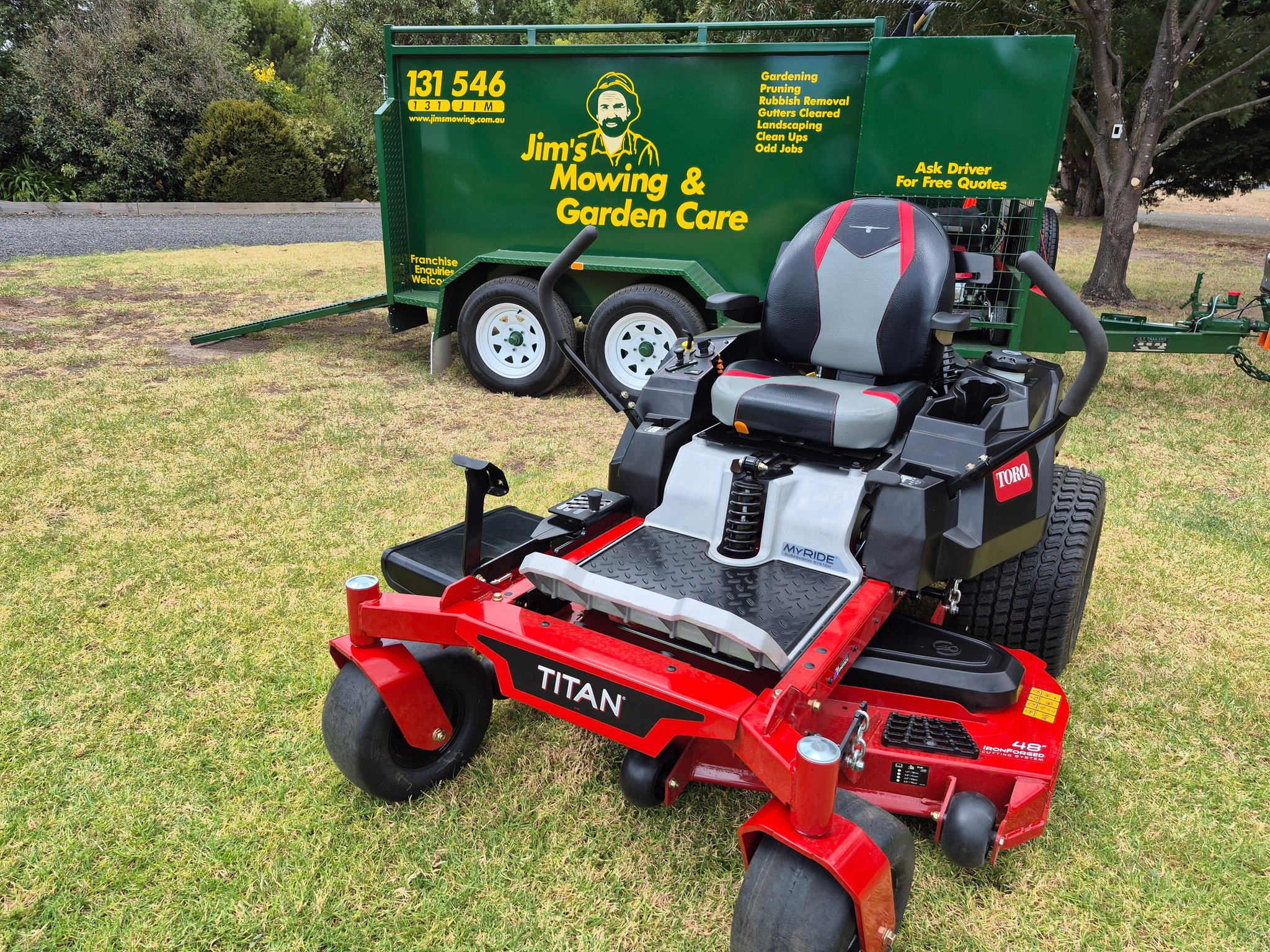 Jims Mowing Bendigo j flat east Facebook ad: Gardener
