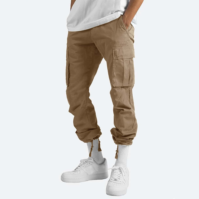 Fashioze-apparel Facebook ad: Holiday Sale is LIVE!