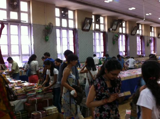 Booksbyweight Facebook ad: BooksByWeight Sale of Pre-Owned books @ Sunderbai Hall…