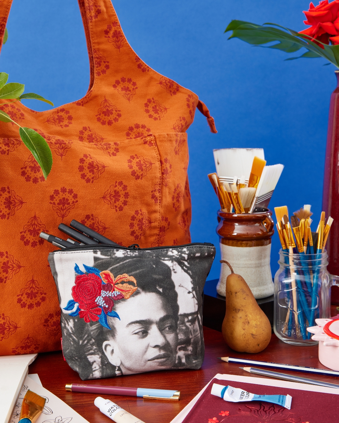 Frida Kahlo Facebook ad: Keep your inspiration organized.