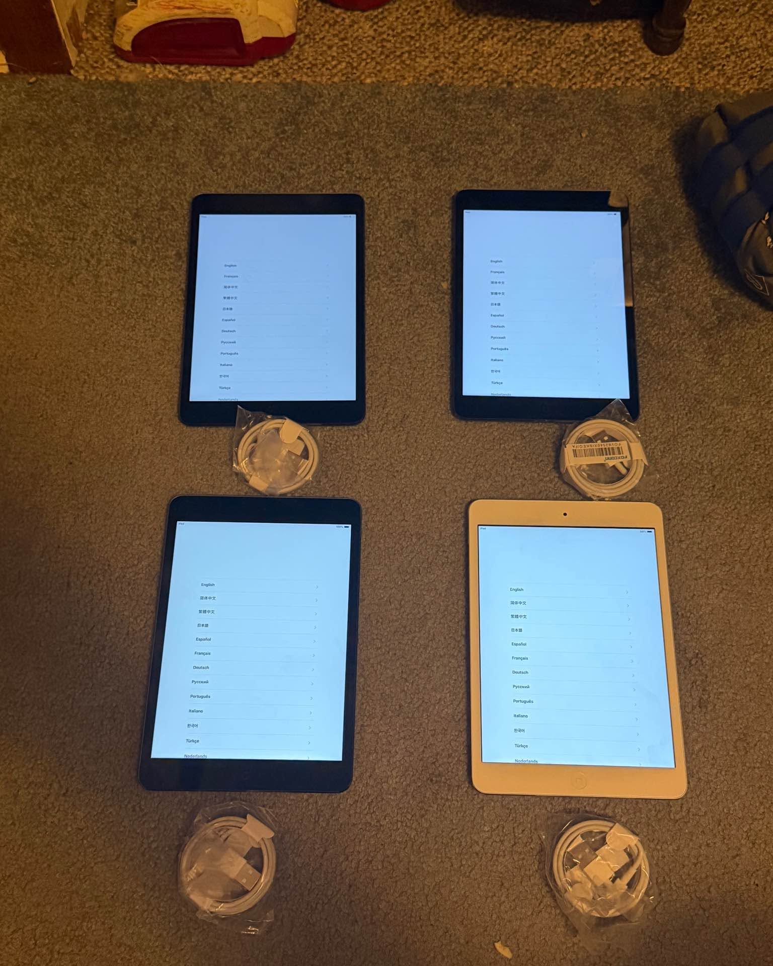 Dylan Bouillon Facebook ad: Brand new 7.9 inch apple ipad (mini 2) 32g wifi!