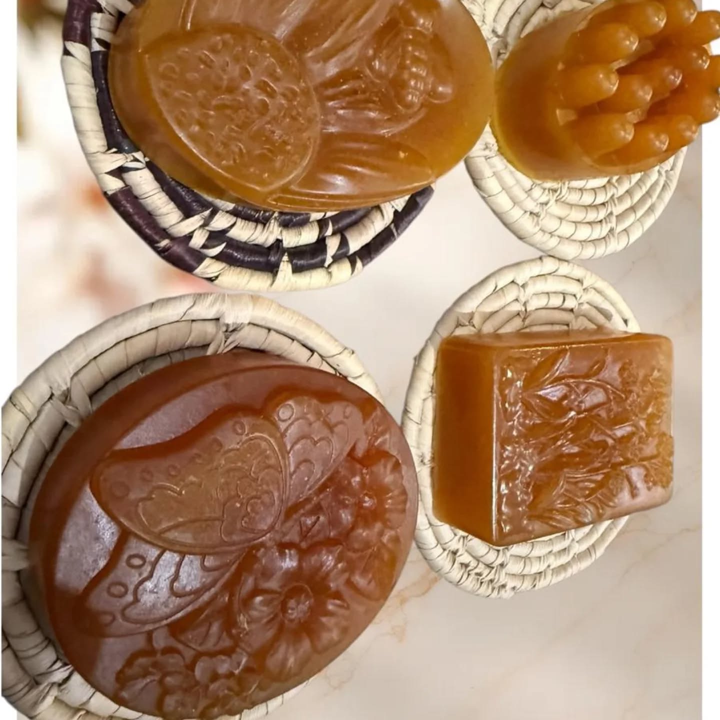 luxebylulu23 Facebook ad: Savon mousse luxueuse - illuminant et radieux pour…