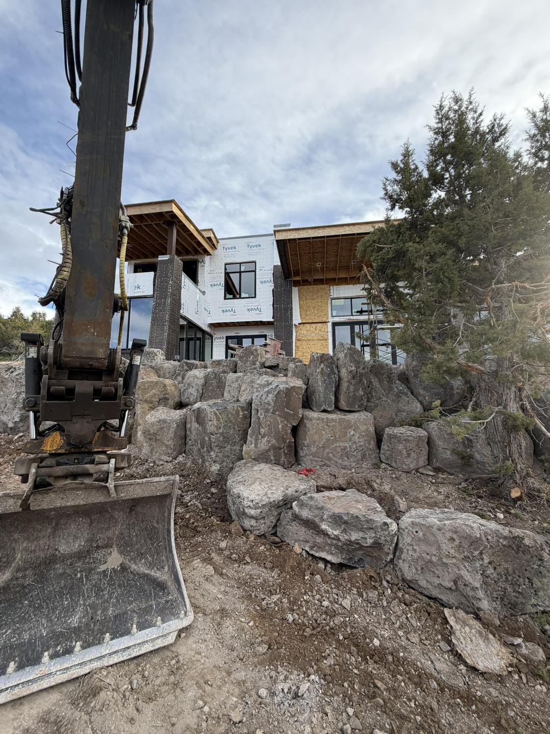 Rock Designz Inc Facebook ad: Retaining Walls