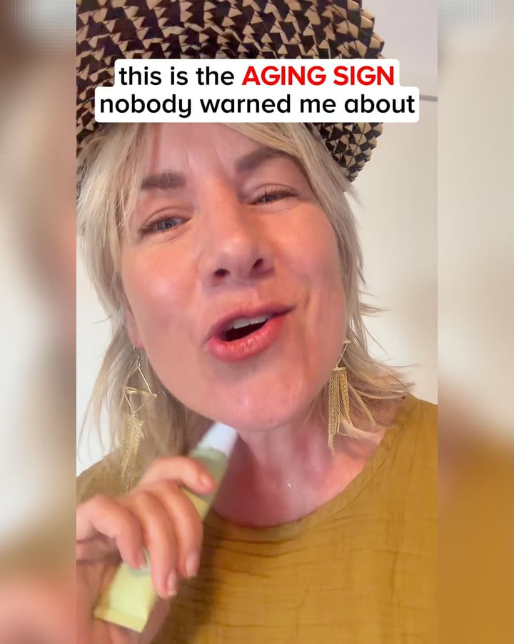 Hey Bud Skincare Facebook ad: Say Goodbye to Sagging Skin