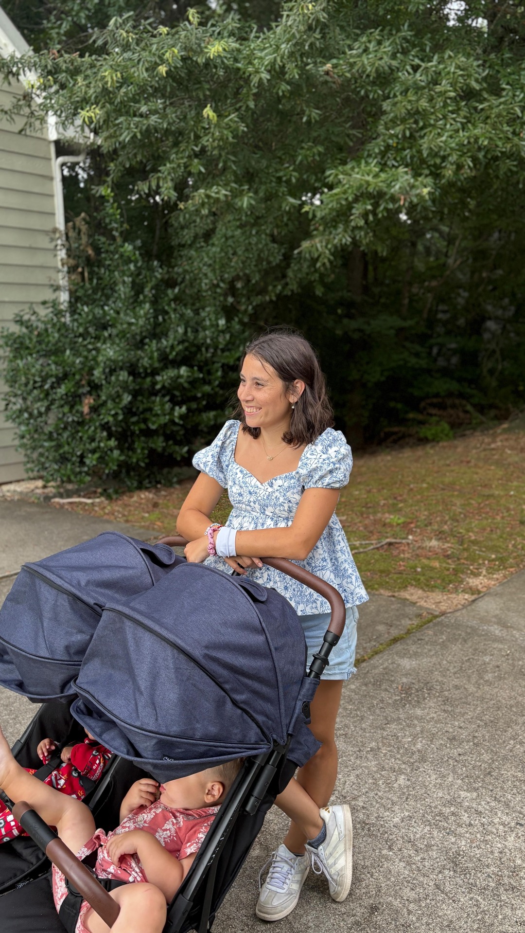 Strolee Baby Facebook ad: Let's talk STROLLERS!