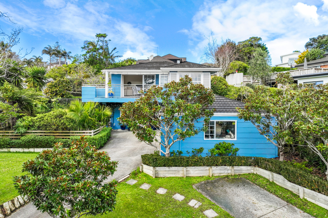 Barfoot & Thompson, Browns Bay Facebook ad: 66 Newhaven Terrace Mairangi Bay