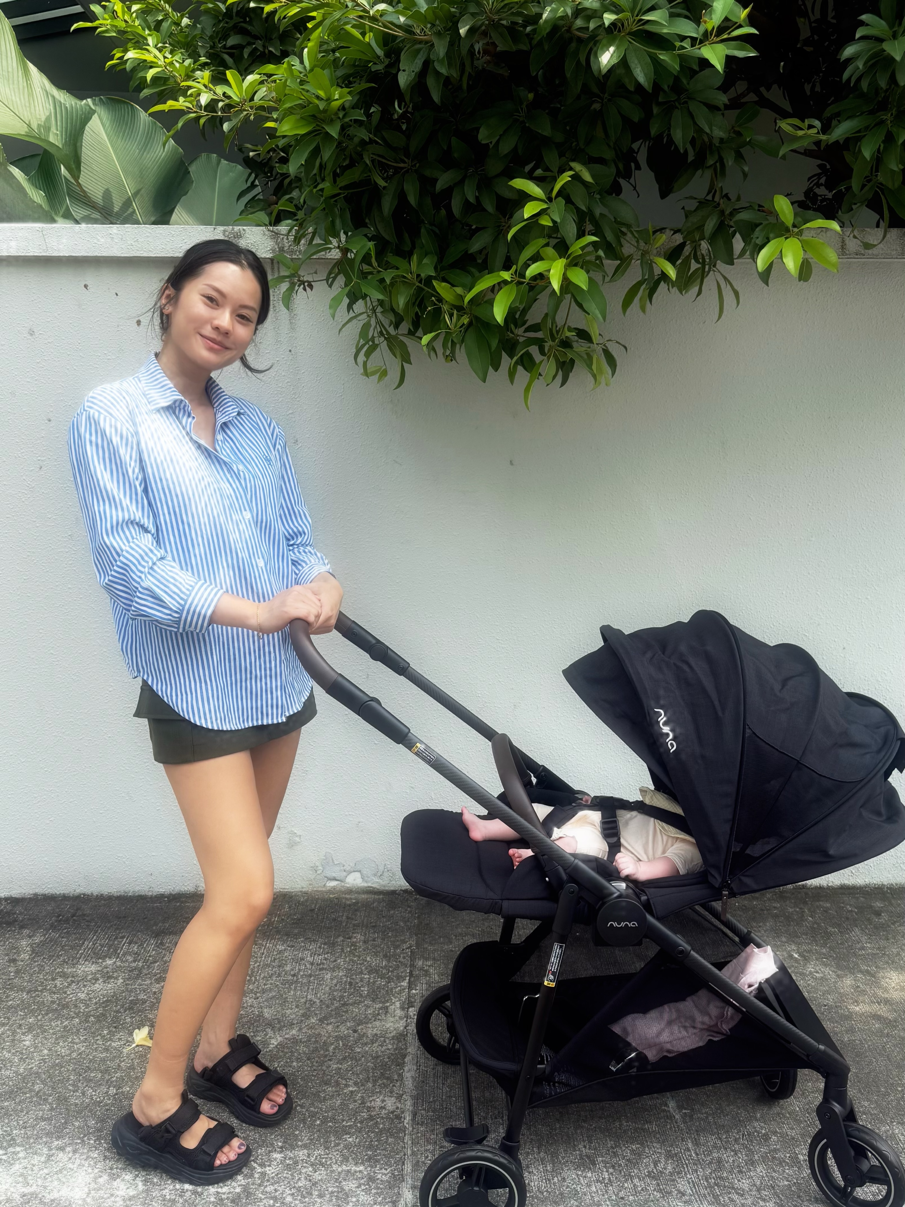 ashleysoo_ Facebook ad: In my 4th trimester era and a little…