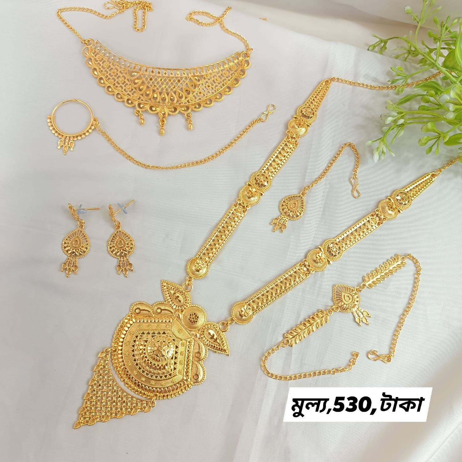 Gorgeous GirL Facebook ad: শপিং,করুন,180,থেকে,250,টাকায় সাথে ডেলিভারি চার্জ সম্পূর্ণ…