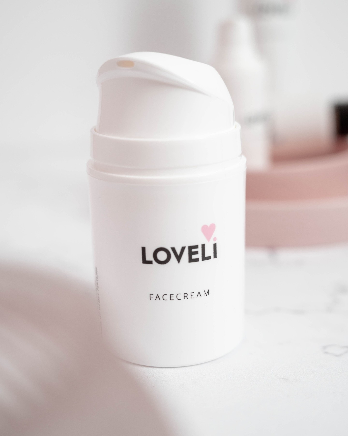 Loveli Facebook ad